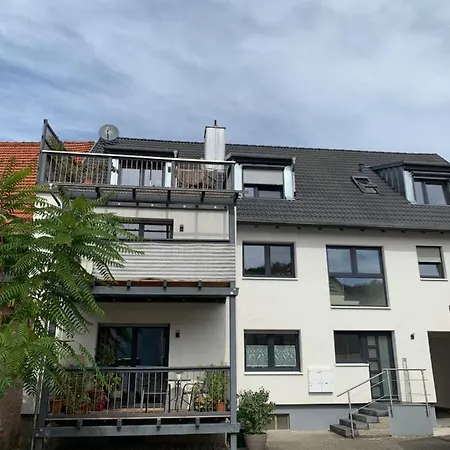 Modernes Penthouse, Nahe *