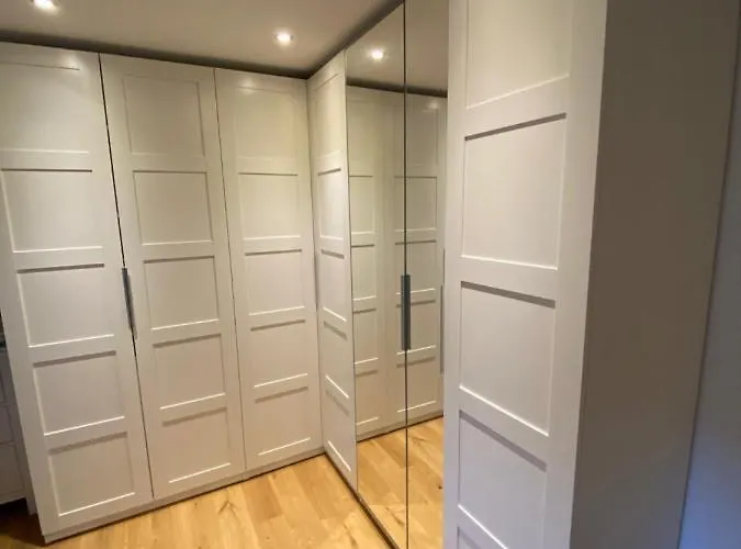 Modernes Penthouse, Nahe * וירצבורג
