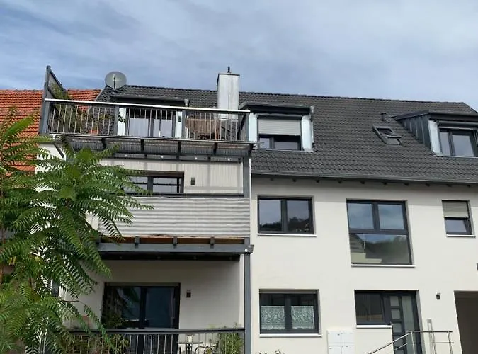 Modernes Penthouse, Nahe *