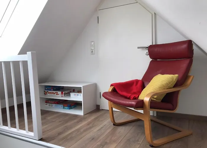 Modernes Penthouse, Nahe *
