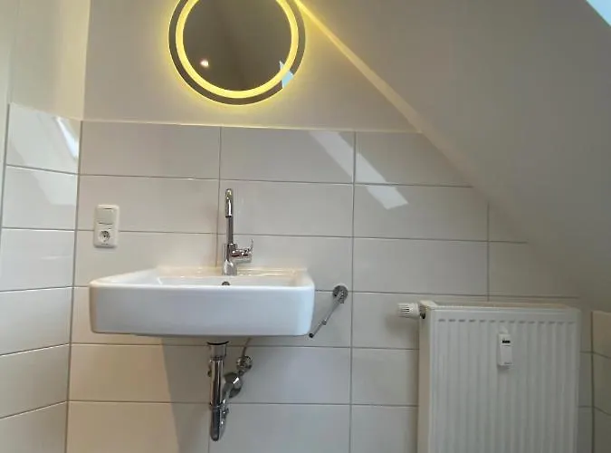Modernes Penthouse, Nahe דירה